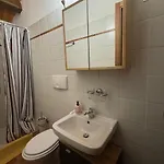 Landgut Mit Blick Auf Wasser By Interhome 公寓 *