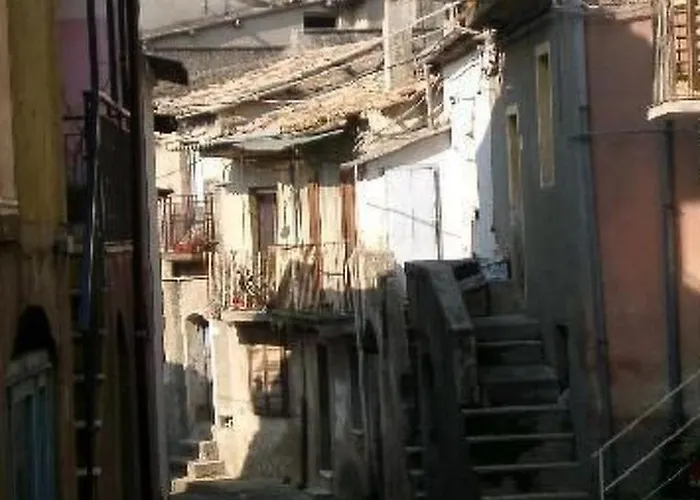 Landgut Mit Blick Auf Wasser By Interhome